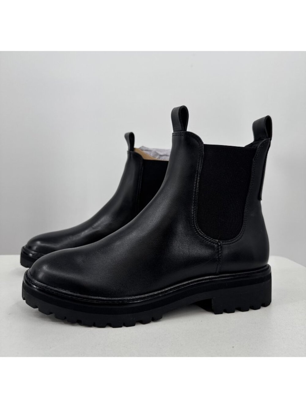 Everlane The Lug Chelsea Boot in Black sz 8.5 Women's Leather Ankle Chunky Sole